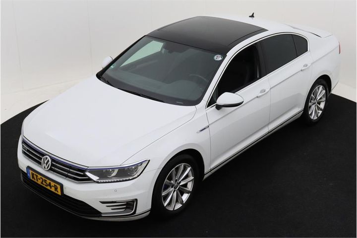 VOLKSWAGEN PASSAT 2016 wvwzzz3czhe085905