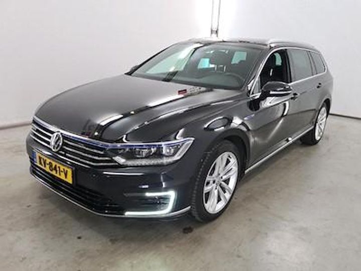 VOLKSWAGEN PASSAT 2016 wvwzzz3czhe092094