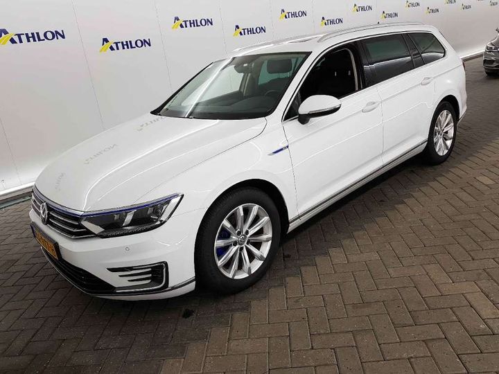 VOLKSWAGEN PASSAT 2016 wvwzzz3czhe092600