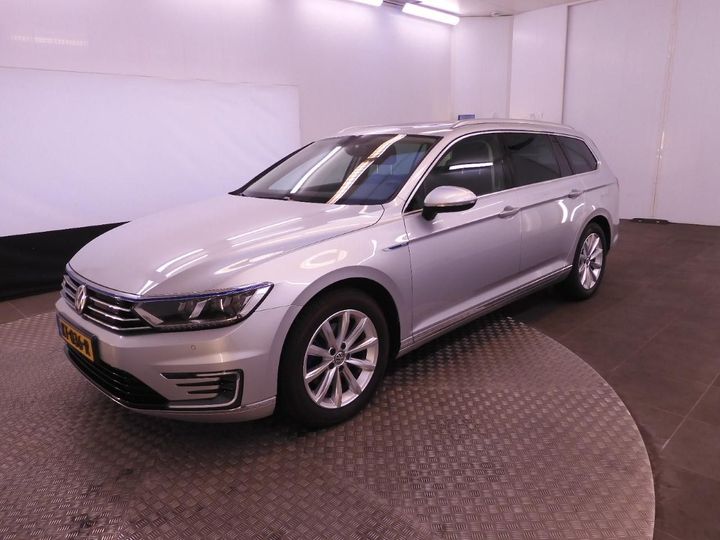 VOLKSWAGEN PASSAT 2016 wvwzzz3czhe092725