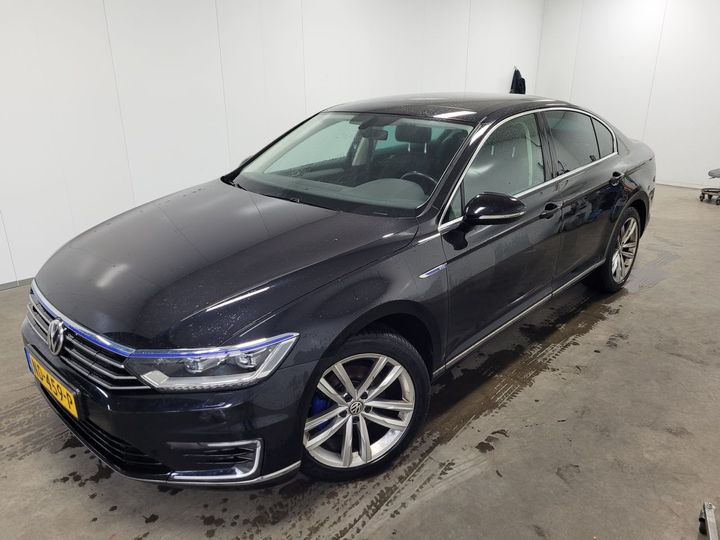 VOLKSWAGEN PASSAT 2016 wvwzzz3czhe092897