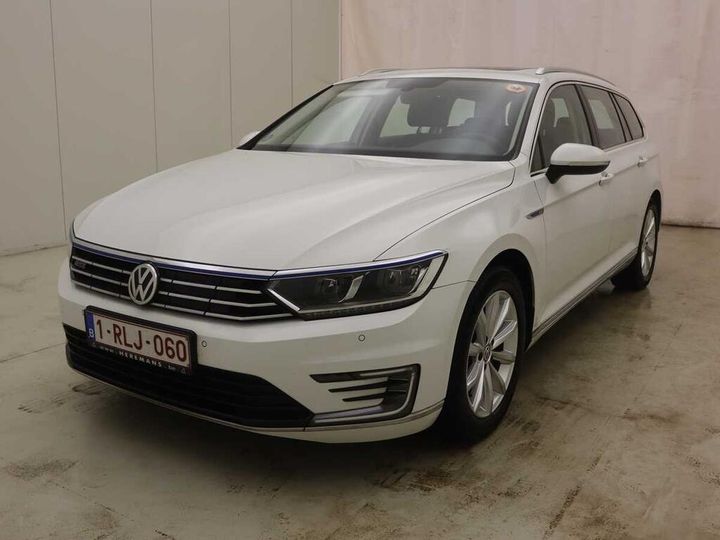 VOLKSWAGEN PASSAT 2017 wvwzzz3czhe093124