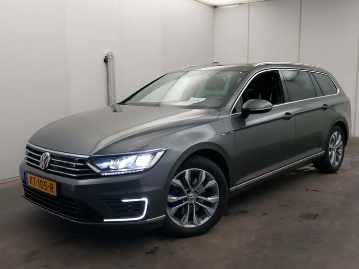 VOLKSWAGEN PASSAT 2016 wvwzzz3czhe093256