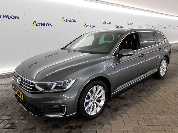 VOLKSWAGEN PASSAT 2016 wvwzzz3czhe093311