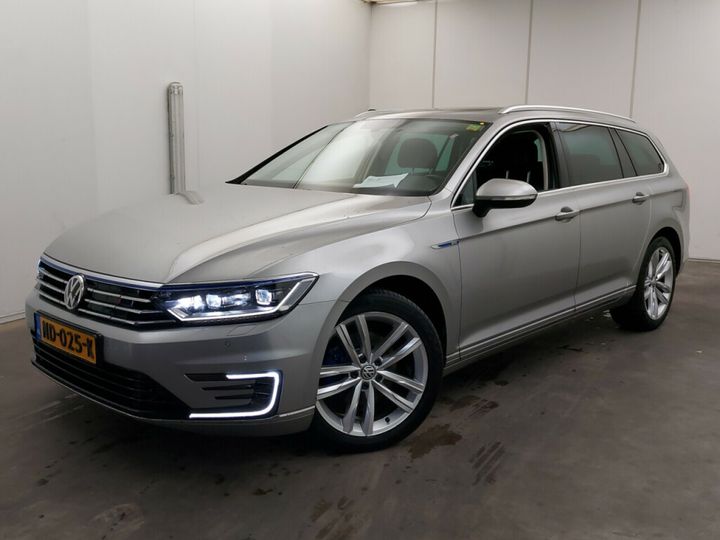 VOLKSWAGEN PASSAT 2016 wvwzzz3czhe093436