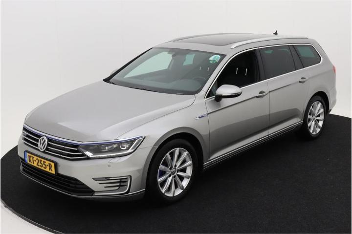 VOLKSWAGEN PASSAT 2016 wvwzzz3czhe093586