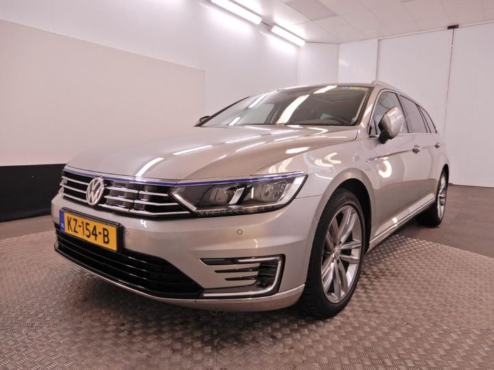 VOLKSWAGEN PASSAT 2016 wvwzzz3czhe094286