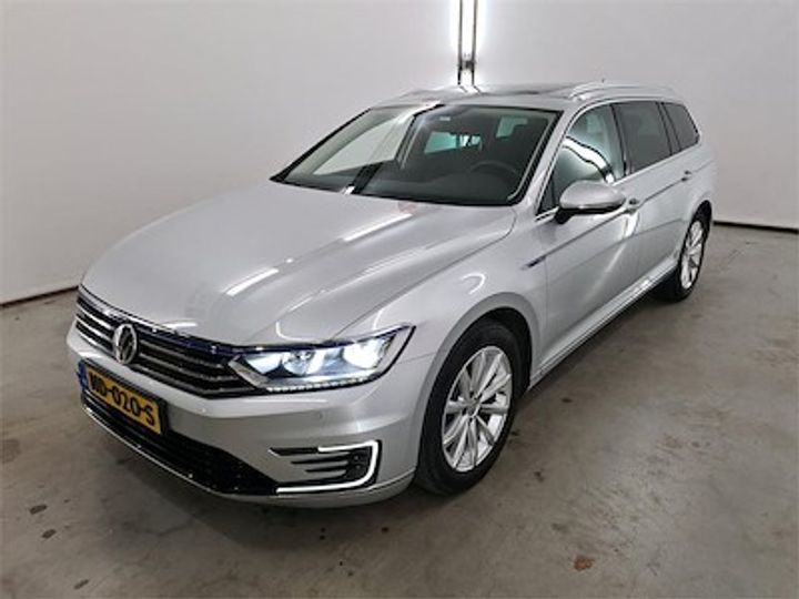 VOLKSWAGEN PASSAT 2016 wvwzzz3czhe094636