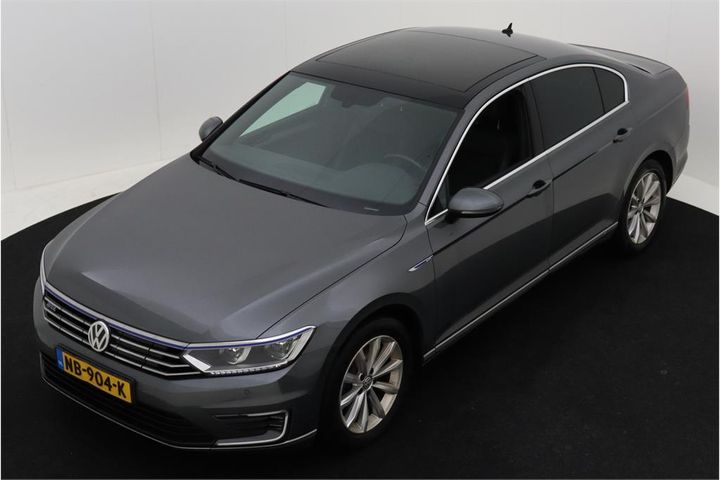 VOLKSWAGEN PASSAT 2016 wvwzzz3czhe095317