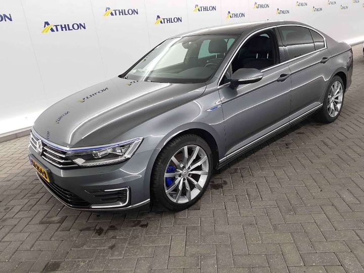 VOLKSWAGEN PASSAT 2016 wvwzzz3czhe095395