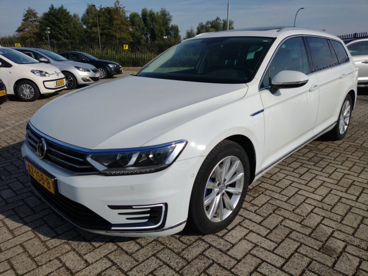 VOLKSWAGEN PASSAT 2016 wvwzzz3czhe095691