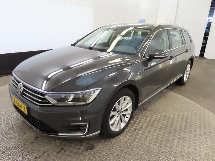 VOLKSWAGEN PASSAT 2016 wvwzzz3czhe095884