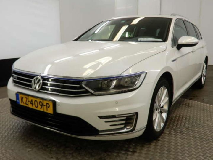 VOLKSWAGEN PASSAT 2016 wvwzzz3czhe096029