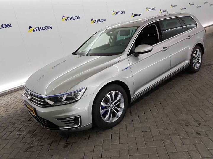 VOLKSWAGEN PASSAT 2016 wvwzzz3czhe096089