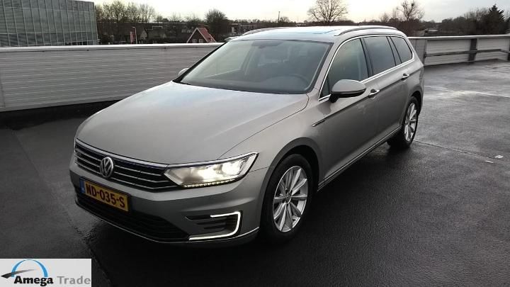 VOLKSWAGEN PASSAT 2016 wvwzzz3czhe096129