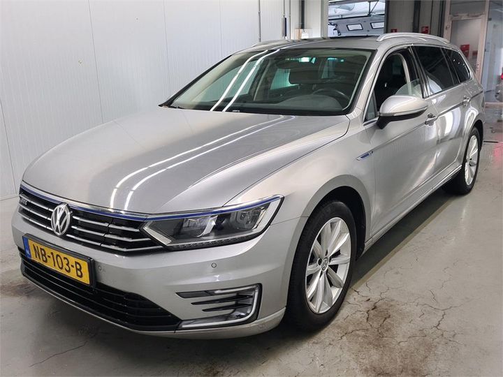 VOLKSWAGEN PASSAT 2016 wvwzzz3czhe096174