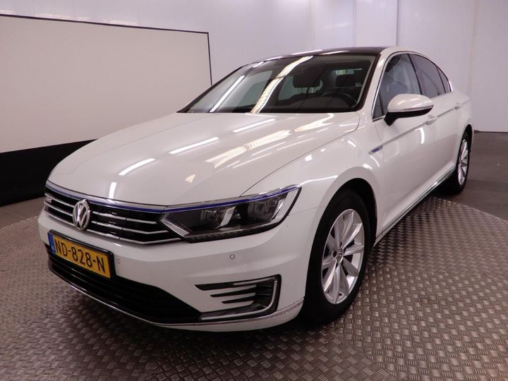 VOLKSWAGEN PASSAT 2016 wvwzzz3czhe096551