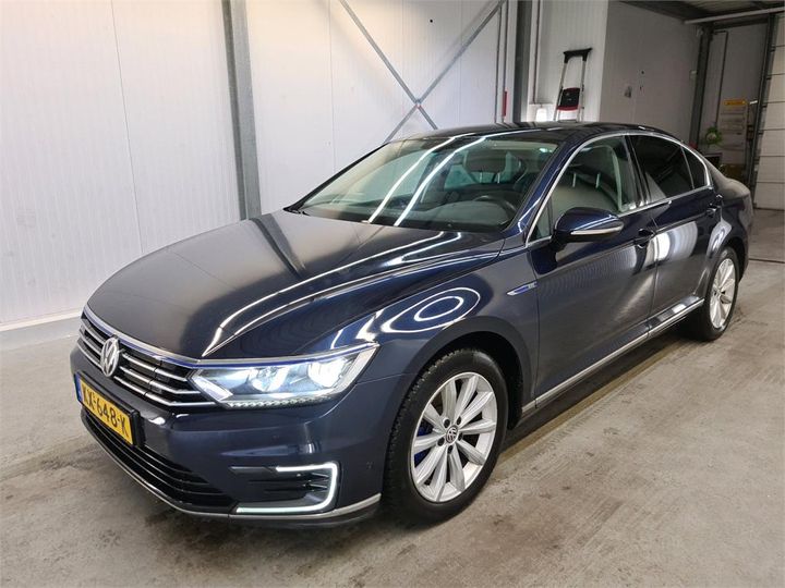 VOLKSWAGEN PASSAT 2016 wvwzzz3czhe096853