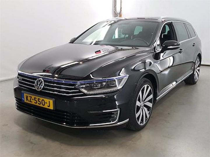 VOLKSWAGEN PASSAT 2016 wvwzzz3czhe096868