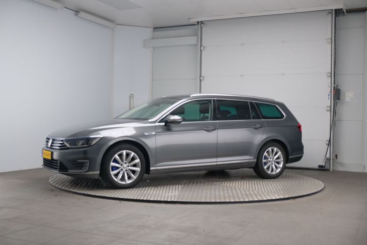 VOLKSWAGEN PASSAT 2016 wvwzzz3czhe104286