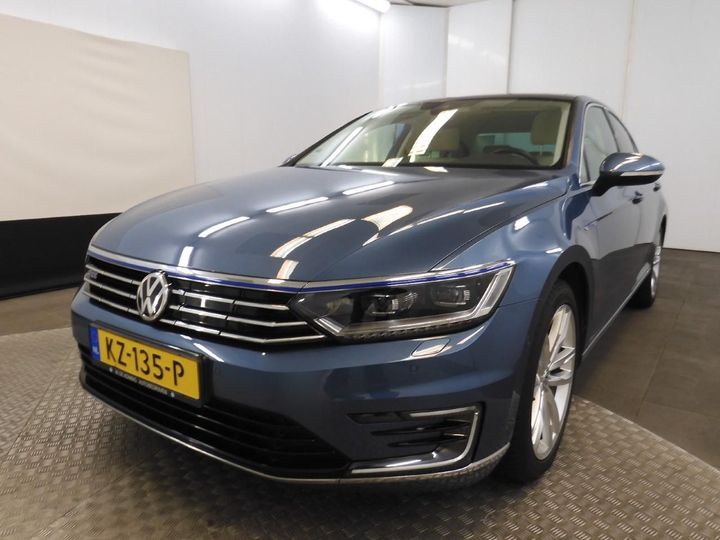 VOLKSWAGEN PASSAT 2016 wvwzzz3czhe104326