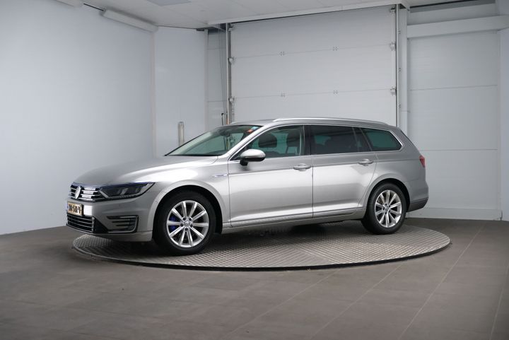 VOLKSWAGEN PASSAT 2016 wvwzzz3czhe107024