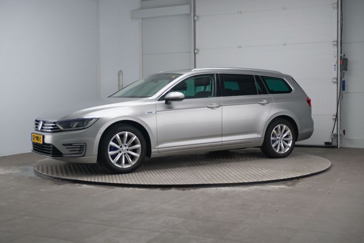 VOLKSWAGEN PASSAT 2016 wvwzzz3czhe107074