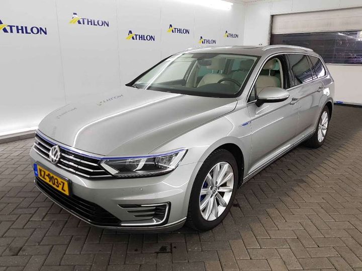 VOLKSWAGEN PASSAT 2016 wvwzzz3czhe107788