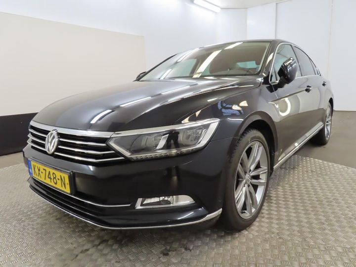 VOLKSWAGEN PASSAT 2017 wvwzzz3czhe108241