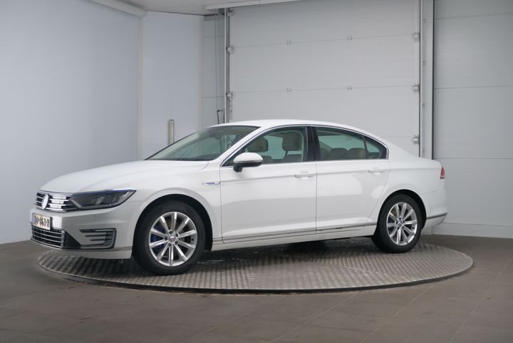 VOLKSWAGEN PASSAT 2016 wvwzzz3czhe109454