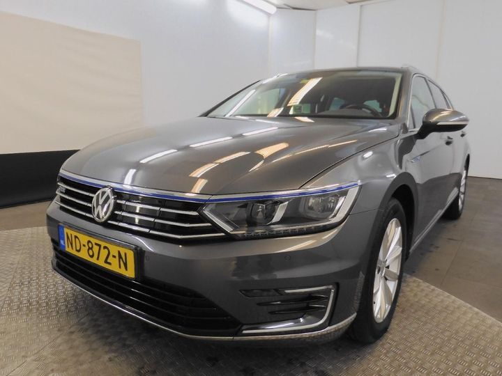 VOLKSWAGEN PASSAT 2016 wvwzzz3czhe109651