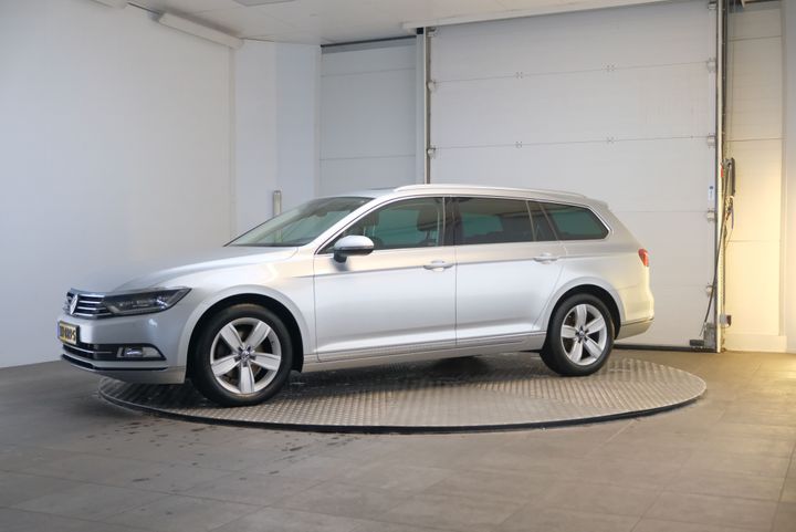 VOLKSWAGEN PASSAT 2016 wvwzzz3czhe110473