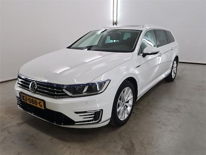 VOLKSWAGEN PASSAT 2016 wvwzzz3czhe116423