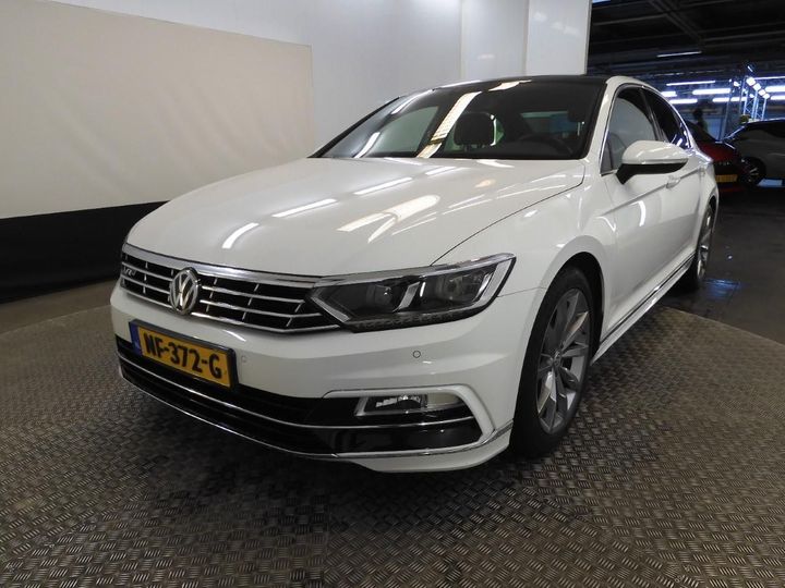 VOLKSWAGEN PASSAT 2017 wvwzzz3czhe117282