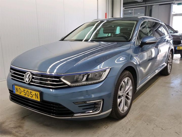 VOLKSWAGEN PASSAT 2016 wvwzzz3czhe117661