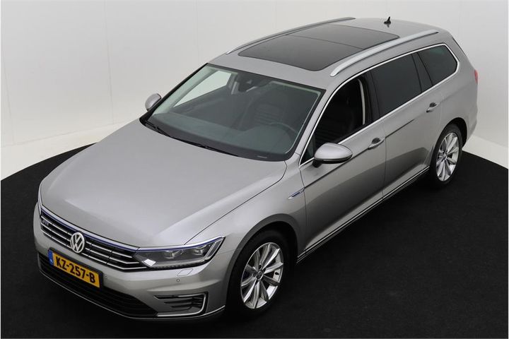 VOLKSWAGEN PASSAT 2016 wvwzzz3czhe118075