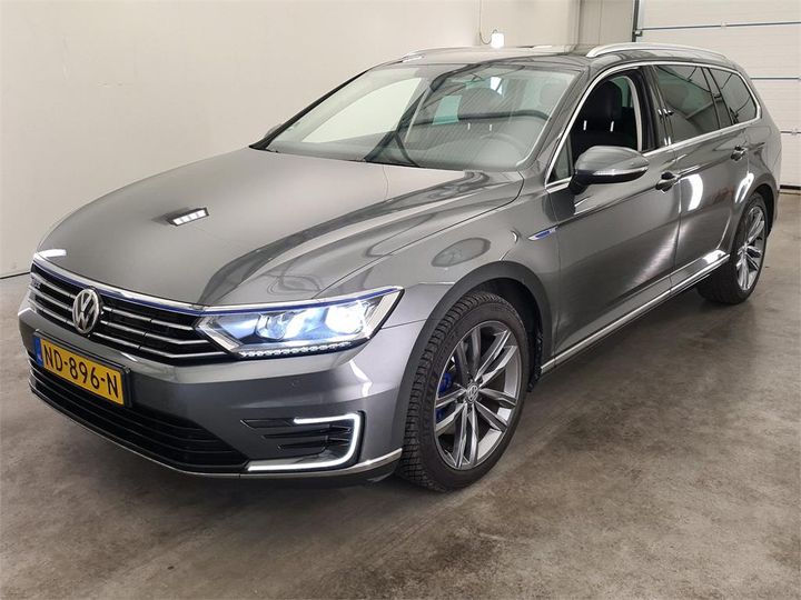 VOLKSWAGEN PASSAT 2016 wvwzzz3czhe118167