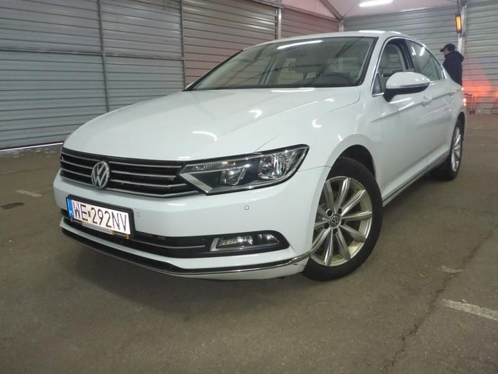 VOLKSWAGEN PASSAT 2017 wvwzzz3czhe128328