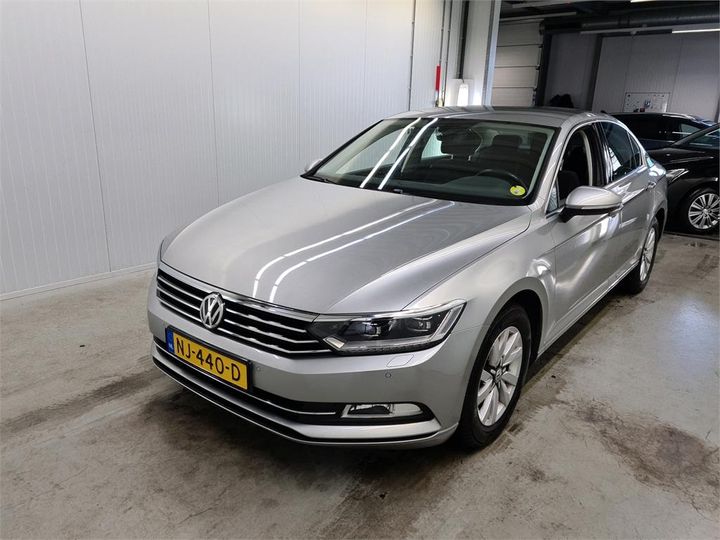 VOLKSWAGEN PASSAT 2017 wvwzzz3czhe132426