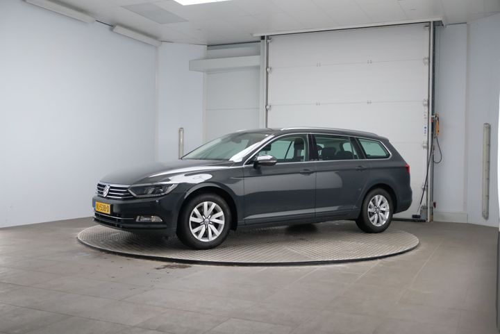 VOLKSWAGEN PASSAT 2017 wvwzzz3czhe141363