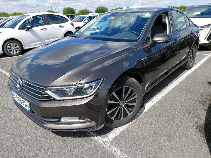 VOLKSWAGEN PASSAT 2017 wvwzzz3czhe144620