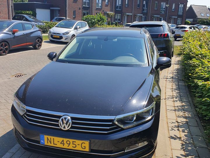 VOLKSWAGEN PASSAT 2017 wvwzzz3czhe144812