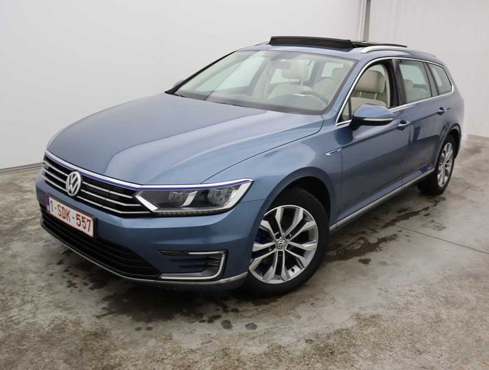 VOLKSWAGEN PASSAT 2017 wvwzzz3czhe145613