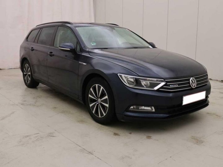 VOLKSWAGEN PASSAT 2017 wvwzzz3czhe163943