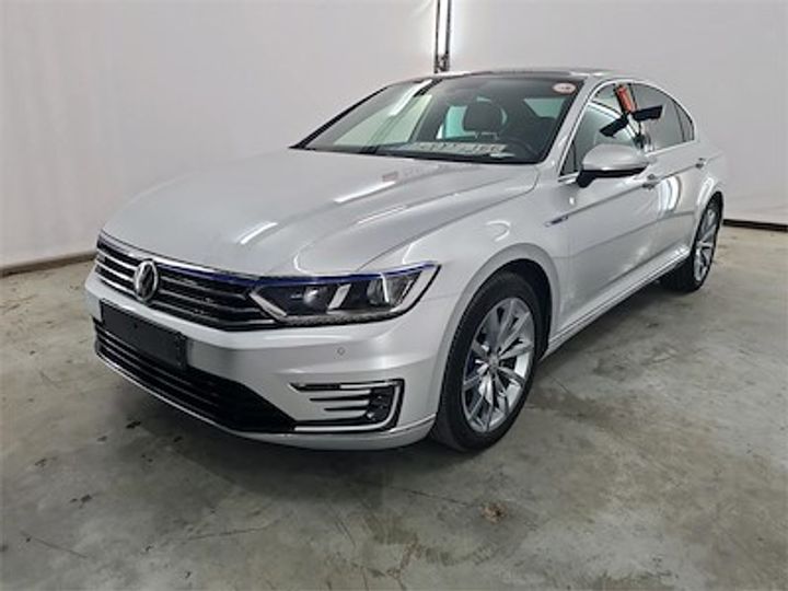 VOLKSWAGEN PASSAT 2017 wvwzzz3czhe168621