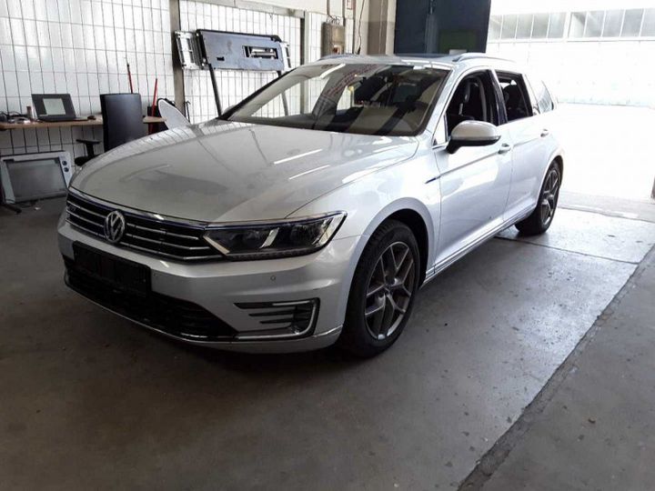 VOLKSWAGEN PASSAT 2017 wvwzzz3czhe177310