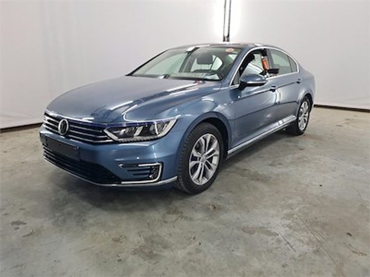 VOLKSWAGEN PASSAT 2017 wvwzzz3czhe179128