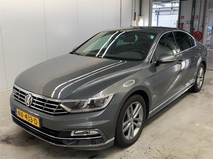 VOLKSWAGEN PASSAT 2017 wvwzzz3czhe188288