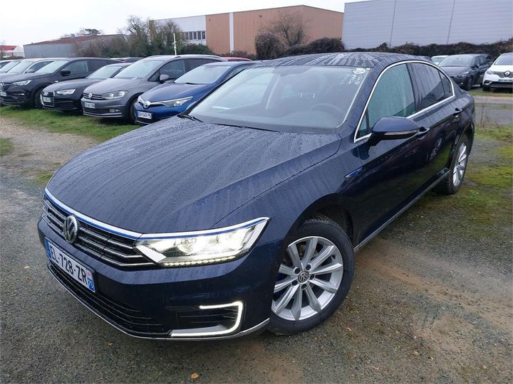 VOLKSWAGEN PASSAT 2017 wvwzzz3czhe189571