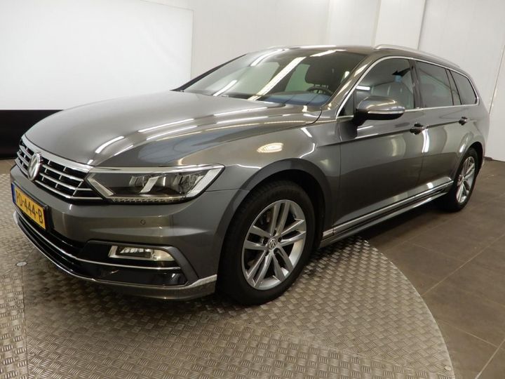 VOLKSWAGEN PASSAT 2017 wvwzzz3czhe201821